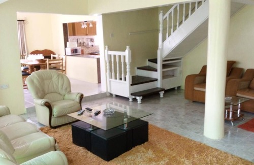 Nanyuki House | Home in Nanyuki leafy suburbs