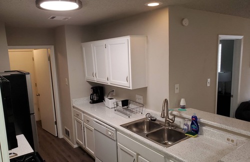North Star House | Home in NW Austin 2 BR 2 BA Private Parking Private Patio Pet Stays for Free !
