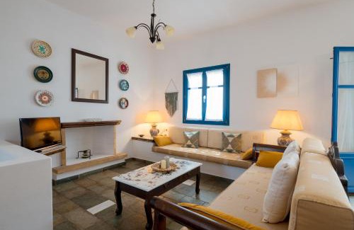 Ampelas House | Home in Paros