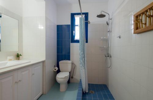 Ampelas House | Home in Paros