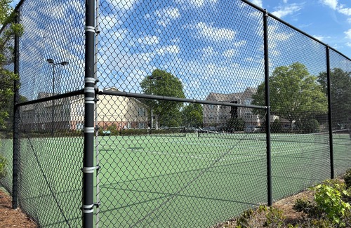 Umstead Condo | Home in Raleigh with office. Pool.n10 mins to RDU. Central location.