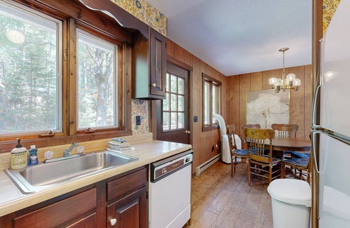 Franconia House | Home in the woods with a large deck, Ping-Pong table, & W/D