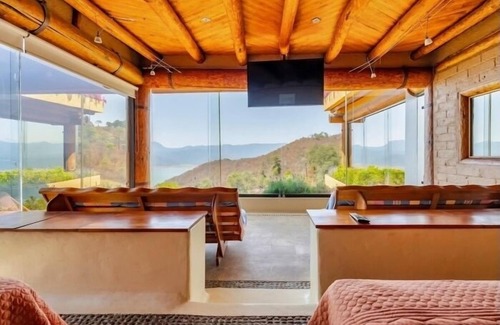 El Santuario Apartment | Home in Valle de Bravo · 6 bedrooms · 10 beds · 7 baths