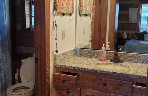 Grovetown Cabin | Home is set on10 acres w/pond, pool, spa, & only 9 miles to Masters golf course.
