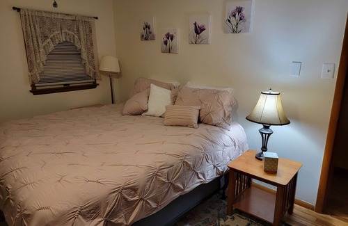 Barstow House | Home located on a farm with a beautiful view of the Patuxent River.