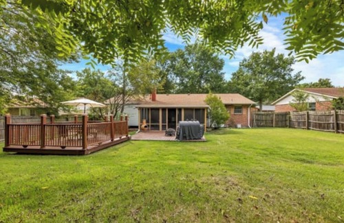 Spanish Lake House | Home Near STL Safari Zoo