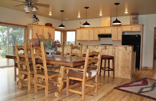 Chiloquin House | Home on the Sprague River in Chiloquin, Oregon-40 miles from Crater Lake