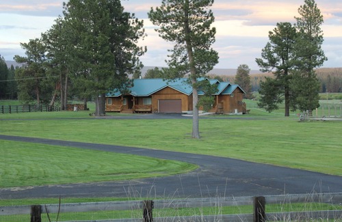 Chiloquin House | Home on the Sprague River in Chiloquin, Oregon-40 miles from Crater Lake