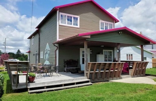 Canaan Valley House | Home Port - A 4BR find in the heart of Davis,WV