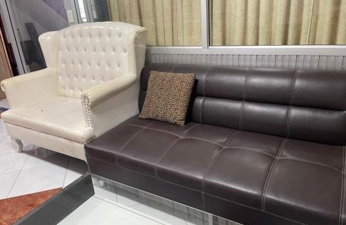 Khlong Tan House | Home Rama 4 near BTS Thong Lor