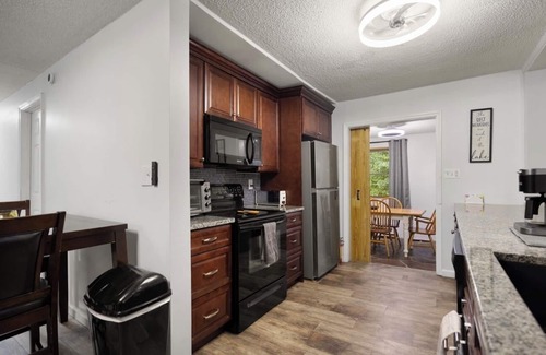 Sloans Valley House | Home/Sleep 14/Lake/2Bath/4Bed/Near Boat Ramp/Pet Friendly