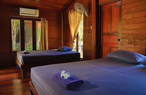 Chamni Hotel | Home Style Resort