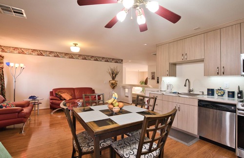 Enterprise House | home/suite 3 bedrooms, office, pool in perfect location