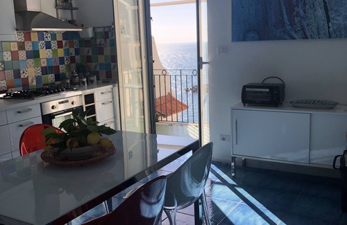 Amalfi House | Home The Voice of the Sea