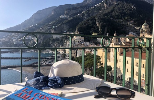 Amalfi House | Home The Voice of the Sea