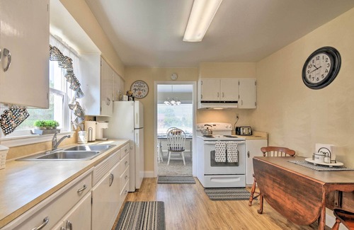 Circleville House | Home w/Fenced Yard by 5 Mighty Nat'l Parks