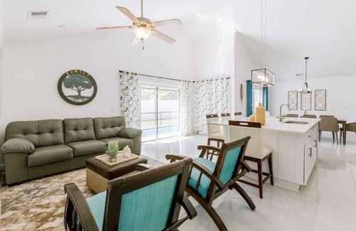 Buena Ventura Lakes House | Home w/pool at 17 min Disney World