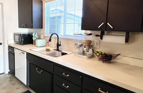 Salinas House | Home w/Pool & Jacuzzi, Short Drive to Monterey/Carmel Beach