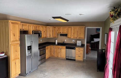 Mystic House | Home w/Pool on Lake Rathbun – less than 1 Mile to Boat Ramp!