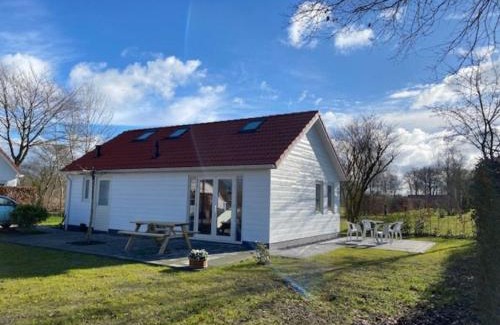 Sint Nicolaasga House | Home with a garden near Langweerder Wielen