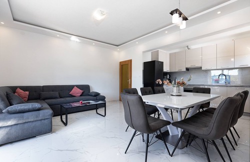 Bristivica House | Home with a pool near Trogir with parking, BBQ