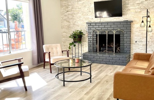Spring Valley House | Home with Pool &Spa & Firepit, 12 minutes to The Strip 20 min to Red Rock Canyon