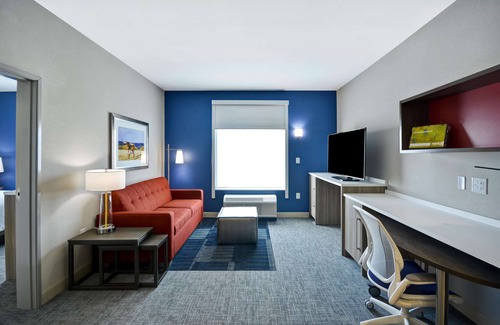 Normal Hotel | Home2 Suites by Hilton Bloomington Normal