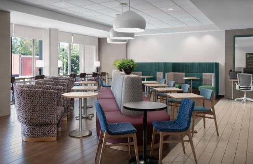 Greensboro Hotel | Home2 Suites by Hilton Greensboro Airport, NC