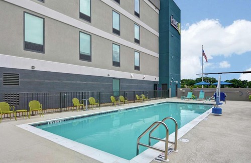 Ferry Pass Hotel | Home2 Suites Pensacola I-10 At North Davis Hwy