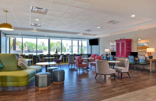 Sarasota Hotel | Home2 Suites Sarasota I-75 Bee Ridge, FL