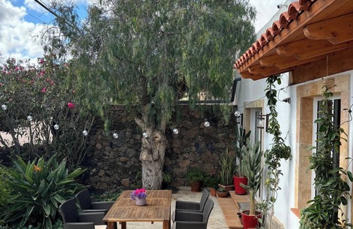 Lajares Ski Chalet | Home2Book Casa Julianna, Dream Oasis with Pool