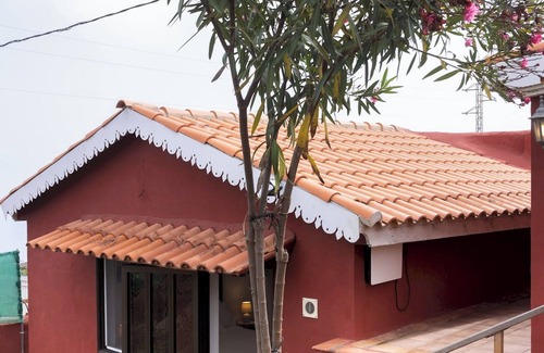 Icod el Alto Apartment | Home2Book Serene Retreat Isabel, Jacuzzi & Garden