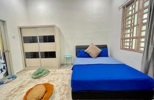 Central Seberang Perai House | Home36#8pax#4bedroom#NearAeonAlma#Mcd