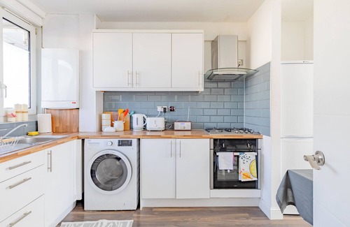 Chaucer Apartment | Homely 4BD House near Tower Bridge and The Shard