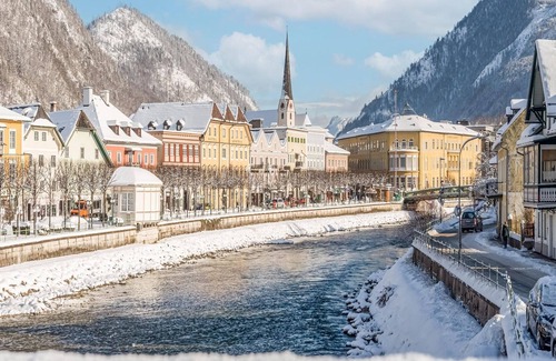 Bad Ischl Apartment | Homely Apartment in Bad Ischl with Balcony