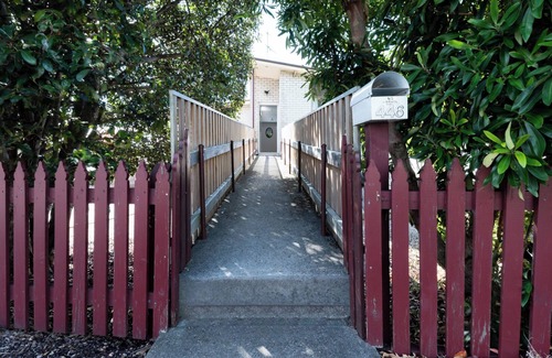 Riverside Apartment | Homely Hideaway with Parking & WiFi