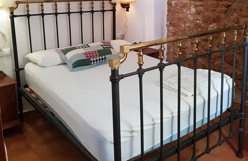 Sorihuela del Guadalimar Villa | Homerez - Big villa for 16 ppl. with swimming-pool at Sorihuela del Guadalimar