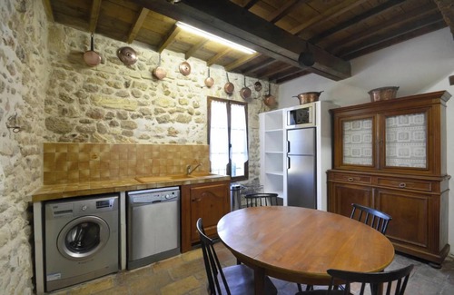 Arles House | Homerez - House near Saintes-Maries-de-la-Mer