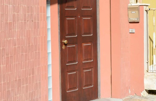 Reggio Calabria Apartment | Homerez - 100 m away from the beach! Appartement for 5 ppl. with jacuzzi
