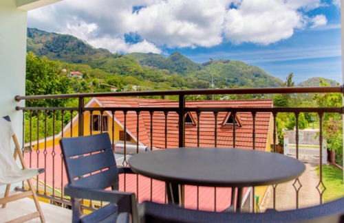 Mahe Island Apartment | Homerez - 100 m away from the beach! Nice appartement for 2 ppl. at Au cap