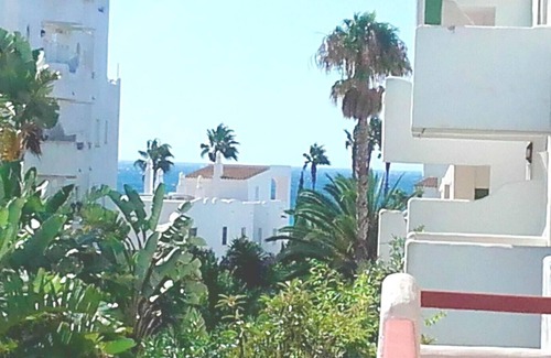 Atlanterra Apartment | Homerez - 150 m away from the beach! Appartement for 4 ppl. with shared pool