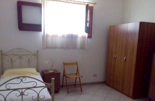 Tre Fontane House | Homerez - 200 m away from the beach! House for 6 ppl. with garden at Tre Fontane