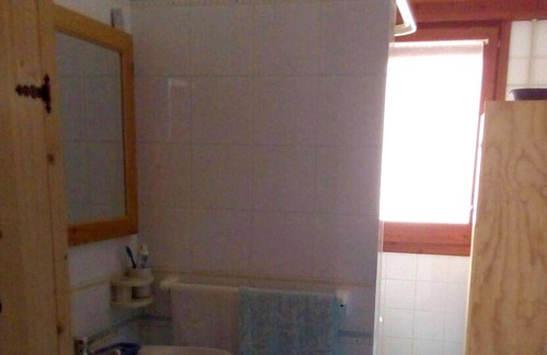 Tre Fontane House | Homerez - 200 m away from the beach! House for 6 ppl. with garden at Tre Fontane