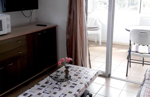 Grand-Baie Apartment | Homerez - 300 m away from the beach! Appartement for 2 ppl. at Grand Baie