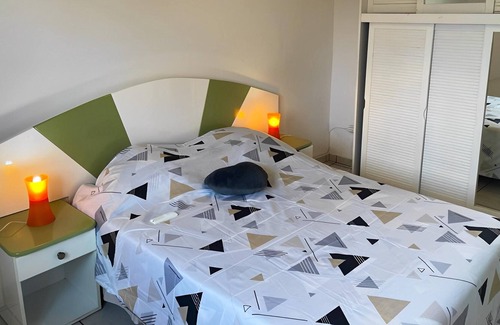 Damencourt Apartment | Homerez - 300 m away from the beach! Nice appartement for 4 ppl. at Le Moule