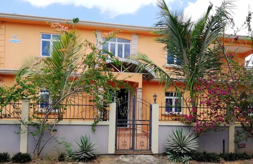 Trou aux Biches Apartment | Homerez - 300m from the beach! Nice apartment for 5 pers. in Trou aux Biches