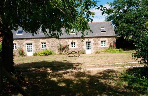 Plougonvelin House | Homerez - Amazing house for 8 ppl. with terrace at Plougonvelin