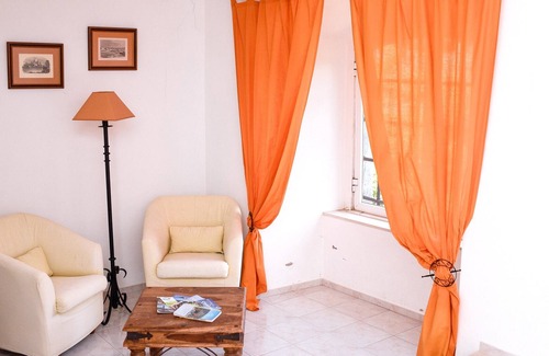 Sao Joao Batista House | Homerez - Amazing house for 4 ppl. with shared pool and terrace at Porto de Mós