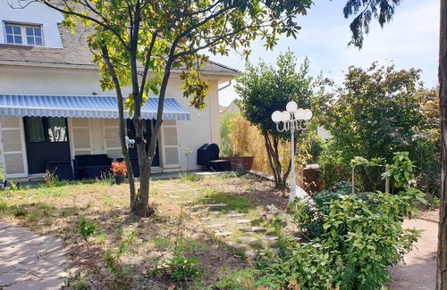 Argenteuil House | Homerez - Amazing house for 4 ppl. with terrace at Argenteuil