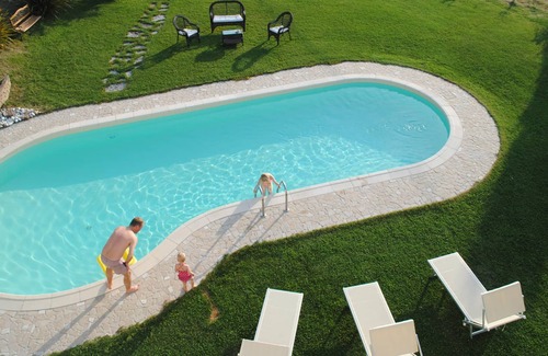 Montelabbate Villa | Homerez - Amazing villa 13 km away from the beach for 11 ppl. with swimming-pool